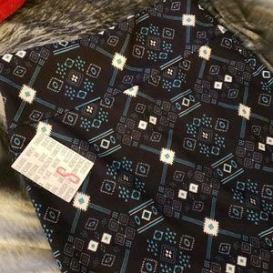 Small Cassie Lula Roe skirt